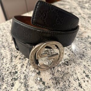 Gucci Black Leather Belt with Silver Interlocking GG Buckle